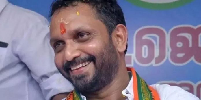 മഴയില്ലാതിരുന്നിട്ടും തൃക്കാക്കരയിലെ പോളിംഗ് കുറഞ്ഞത് അത്ഭുതപ്പെടുത്തി കെ.സുരേന്ദ്രൻ മഴയില്ലാതിരുന്നിട്ടും തൃക്കാക്കരയിലെ പോളിംഗ് കുറഞ്ഞത് അത്ഭുതപ്പെടുത്തി കെ.സുരേന്ദ്രൻ