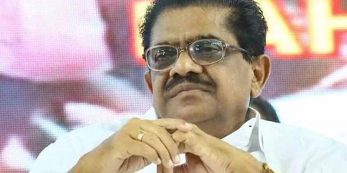 മതേതരത്വമാണ് കോൺഗ്രസിന്റെ മുഖമുദ്ര ; മൃദുഹിന്ദുത്വ സമീപനം ഉപേക്ഷിക്കണമെന്ന് വി.എം സുധീരൻ മതേതരത്വമാണ് കോൺഗ്രസിന്റെ മുഖമുദ്ര ; മൃദുഹിന്ദുത്വ സമീപനം ഉപേക്ഷിക്കണമെന്ന് വി.എം സുധീരൻ