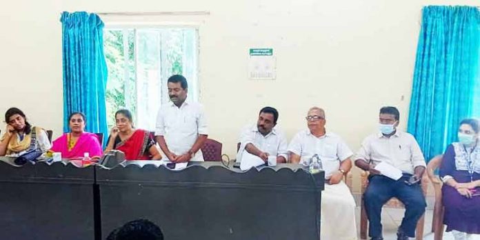 കാഞ്ഞീറ്റുകര ഫാമിലി ഹെല്ത്ത് സെന്ററില് സായാഹ്ന ഒപി ആരംഭിക്കും കാഞ്ഞീറ്റുകര ഫാമിലി ഹെല്ത്ത് സെന്ററില് സായാഹ്ന ഒപി ആരംഭിക്കും