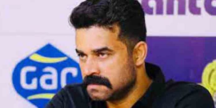 ബലാല്സംഗക്കേസില് വിജയ് ബാബുവുമായി മറൈന് ഡ്രൈവിലെ ഫ്ലാറ്റില് തെളിവെടുപ്പ് നടത്തി ബലാല്സംഗക്കേസില് വിജയ് ബാബുവുമായി മറൈന് ഡ്രൈവിലെ ഫ്ലാറ്റില് തെളിവെടുപ്പ് നടത്തി
