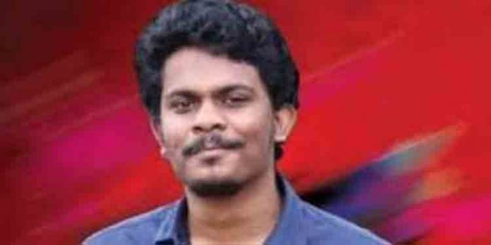 കൊല്ലപ്പെട്ട ധീരജ് രവീന്ദ്രന്റെ കുടുംബത്തിന് ധനസഹായം കൈമാറി കൊല്ലപ്പെട്ട ധീരജ് രവീന്ദ്രന്റെ കുടുംബത്തിന് ധനസഹായം കൈമാറി
