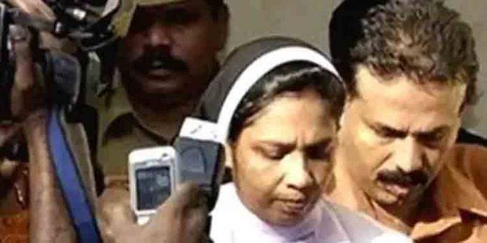 അഭയ കേസില് പ്രതിയായ സിസ്റ്റര് സെഫിക്ക് ജാമ്യ വ്യവസ്ഥയില് ഇളവ് അഭയ കേസില് പ്രതിയായ സിസ്റ്റര് സെഫിക്ക് ജാമ്യ വ്യവസ്ഥയില് ഇളവ്