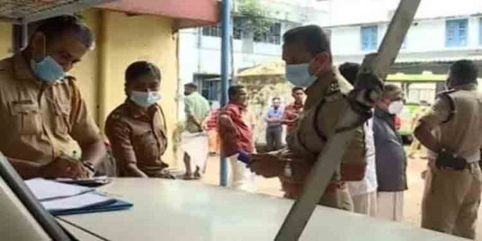 വൈദ്യുതാഘാതം ഏറ്റ് വീട്ടമ്മ മരിച്ചു വൈദ്യുതാഘാതം ഏറ്റ് വീട്ടമ്മ മരിച്ചു