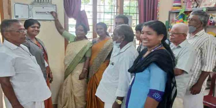 അങ്കണവാടിയുടെ വൈദ്യുതീകരണം പൂര്ത്തീകരിച്ചു നല്കി അങ്കണവാടിയുടെ വൈദ്യുതീകരണം പൂര്ത്തീകരിച്ചു നല്കി