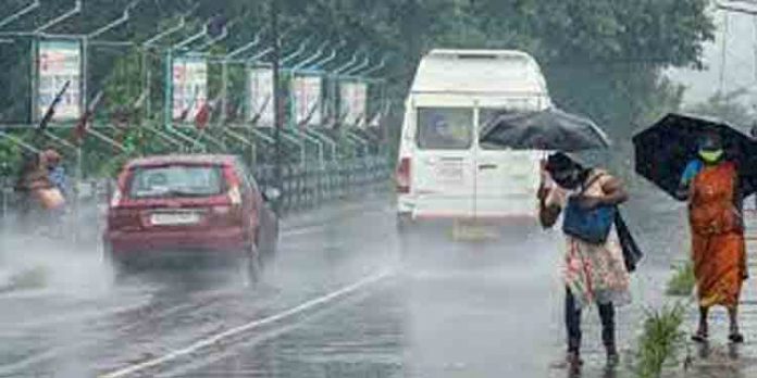 സംസ്ഥാനത്ത് ഇന്നും കനത്ത മഴയ്ക്ക് സാധ്യത സംസ്ഥാനത്ത് ഇന്നും കനത്ത മഴയ്ക്ക് സാധ്യത