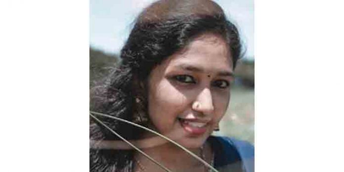 വാഹനാപകടത്തില് ഗുരുതരമായി പരിക്കേറ്റ് ചികിത്സയിലായിരുന്ന വിദ്യാര്ഥിനി മരിച്ചു വാഹനാപകടത്തില് ഗുരുതരമായി പരിക്കേറ്റ് ചികിത്സയിലായിരുന്ന വിദ്യാര്ഥിനി മരിച്ചു