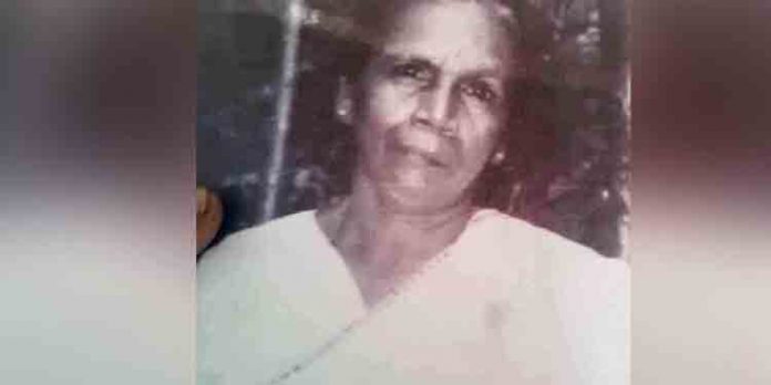 അമ്മയുടെ മരണത്തില് ദുരൂഹതയുണ്ടെന്ന് മകള് ; സംസ്ക്കരിച്ച മൃതദേഹം എട്ട് മാസങ്ങള്ക്കുശേഷം വീണ്ടും പോസ്റ്റുമോര്ട്ടം നടത്തും അമ്മയുടെ മരണത്തില് ദുരൂഹതയുണ്ടെന്ന് മകള് ; സംസ്ക്കരിച്ച മൃതദേഹം എട്ട് മാസങ്ങള്ക്കുശേഷം വീണ്ടും പോസ്റ്റുമോര്ട്ടം നടത്തും