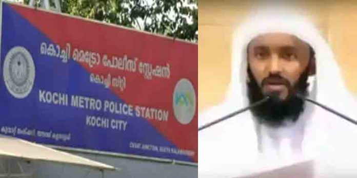 മത പ്രഭാഷകനെതിരെ മതവികാരം വ്രണപ്പെടുത്തിയതിന് കോടതി നിര്ദ്ദേശപ്രകാരം കേസ് രജിസ്റ്റര് ചെയ്ത് പോലീസ് മത പ്രഭാഷകനെതിരെ മതവികാരം വ്രണപ്പെടുത്തിയതിന് കോടതി നിര്ദ്ദേശപ്രകാരം കേസ് രജിസ്റ്റര് ചെയ്ത് പോലീസ്