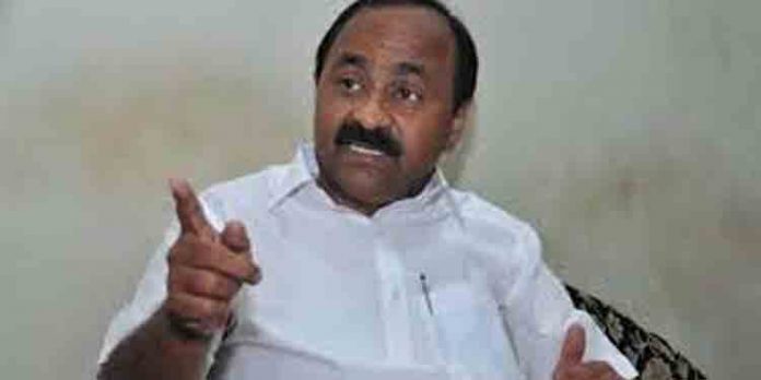 സമരം ചെയ്യുന്നവരെ മുഴുവന് തീവ്രവാദികളാക്കുന്നത് ശരിയല്ലെന്ന് പ്രതിപക്ഷ നേതാവ് വി.ഡി സതീശന് വിമര്ശിച്ചു സമരം ചെയ്യുന്നവരെ മുഴുവന് തീവ്രവാദികളാക്കുന്നത് ശരിയല്ലെന്ന് പ്രതിപക്ഷ നേതാവ് വി.ഡി സതീശന് വിമര്ശിച്ചു