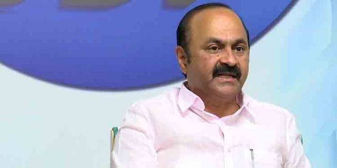 രാജി വെയ്ക്കണമെന്ന ആവശ്യം അംഗീകരിച്ചതിനെ സ്വാഗതം ചെയ്യുന്നു : വി.ഡി.സതീശൻ രാജി വെയ്ക്കണമെന്ന ആവശ്യം അംഗീകരിച്ചതിനെ സ്വാഗതം ചെയ്യുന്നു : വി.ഡി.സതീശൻ