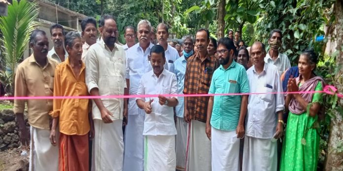 വെച്ചൂച്ചിറ പഞ്ചായത്തിലെ മണ്ണിൽ പടി – അങ്കണവാടി പടി റോഡിൻറെ ഉദ്ഘാടനം നടത്തി വെച്ചൂച്ചിറ പഞ്ചായത്തിലെ മണ്ണിൽ പടി – അങ്കണവാടി പടി റോഡിൻറെ ഉദ്ഘാടനം നടത്തി