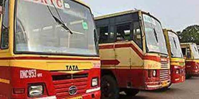 സര്ക്കാര് സഹായം : തീരുമാനം നീളുന്നു കെഎസ്ആര്ടിസി ജീവനക്കാര്ക്ക് ജൂണിലെ ശമ്പളവും വൈകും സര്ക്കാര് സഹായം : തീരുമാനം നീളുന്നു കെഎസ്ആര്ടിസി ജീവനക്കാര്ക്ക് ജൂണിലെ ശമ്പളവും വൈകും