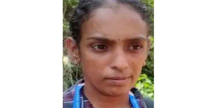 റെയില്വേയില് ജോലി വാഗ്ദാനം ചെയ്ത് ലക്ഷങ്ങള് തട്ടിപ്പ് നടത്തിയ കേസിലെ മുഖ്യ പ്രതി അറസ്റ്റില് റെയില്വേയില് ജോലി വാഗ്ദാനം ചെയ്ത് ലക്ഷങ്ങള് തട്ടിപ്പ് നടത്തിയ കേസിലെ മുഖ്യ പ്രതി അറസ്റ്റില്