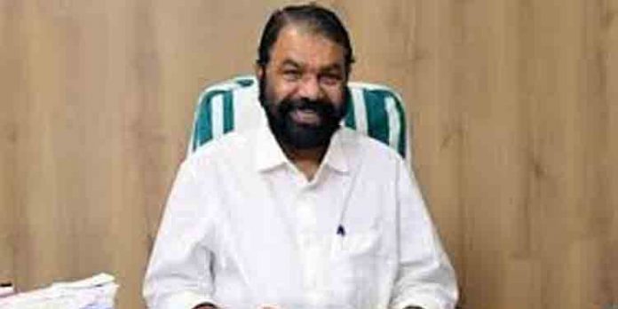 ചുമട്ടുതൊഴിലാളികളുടെ മക്കള്ക്കുള്ള പഠനോപകരണങ്ങളുടെയും ലാപ്ടോപ്പുകളുടെയും സംസ്ഥാനതല വിതരണോദ്ഘാടനം ഇന്ന് ചുമട്ടുതൊഴിലാളികളുടെ മക്കള്ക്കുള്ള പഠനോപകരണങ്ങളുടെയും ലാപ്ടോപ്പുകളുടെയും സംസ്ഥാനതല വിതരണോദ്ഘാടനം ഇന്ന്