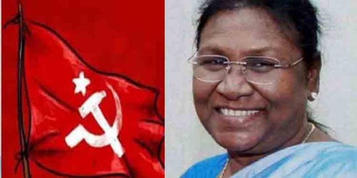 രാഷ്ട്രപതി സ്ഥാനാര്ത്ഥിയായ ദ്രൗപദി മുര്മുവിന് ഏറ്റവും വലിയ എതിര്പ്പ് ഇടതുപക്ഷ കേന്ദ്രങ്ങളില് നിന്നു തന്നെ രാഷ്ട്രപതി സ്ഥാനാര്ത്ഥിയായ ദ്രൗപദി മുര്മുവിന് ഏറ്റവും വലിയ എതിര്പ്പ് ഇടതുപക്ഷ കേന്ദ്രങ്ങളില് നിന്നു തന്നെ