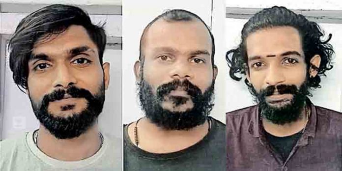 തിരുവല്ലയില് നടുറോഡില് കൊലവിളിയും ഗുണ്ടായിസവും ; മൂന്നുപേര് അറസ്റ്റില് തിരുവല്ലയില് നടുറോഡില് കൊലവിളിയും ഗുണ്ടായിസവും ; മൂന്നുപേര് അറസ്റ്റില്