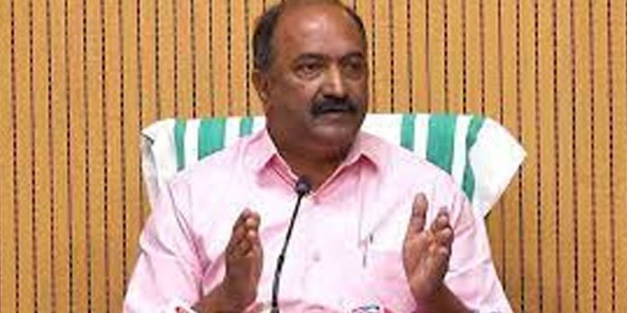 കേരളത്തില് കുറേക്കാലമായി ബിജെപിയും കോണ്ഗ്രസും ഒരുമിച്ചാണ് നീങ്ങുന്നതെന്ന് ധനമന്ത്രി കെ.എന് ബാലഗോപാല് കേരളത്തില് കുറേക്കാലമായി ബിജെപിയും കോണ്ഗ്രസും ഒരുമിച്ചാണ് നീങ്ങുന്നതെന്ന് ധനമന്ത്രി കെ.എന് ബാലഗോപാല്
