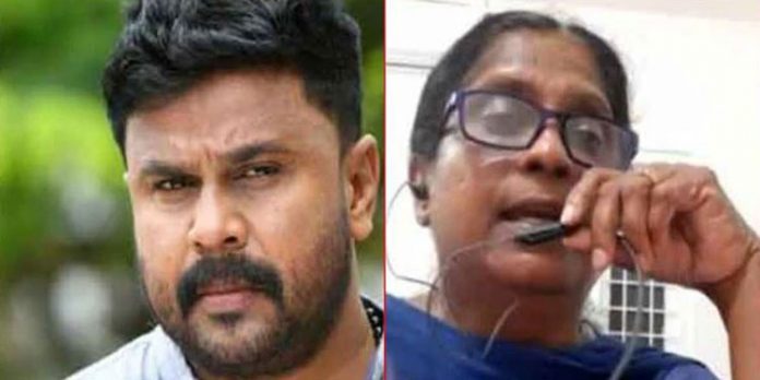 പ്രതിയെ രക്ഷിക്കാന് വേണ്ടി തുടക്കം മുതലെ രംഗത്ത് വന്ന വ്യക്തിയാണ് ശ്രീലേഖ : ടി.ബി മിനി പ്രതിയെ രക്ഷിക്കാന് വേണ്ടി തുടക്കം മുതലെ രംഗത്ത് വന്ന വ്യക്തിയാണ് ശ്രീലേഖ : ടി.ബി മിനി