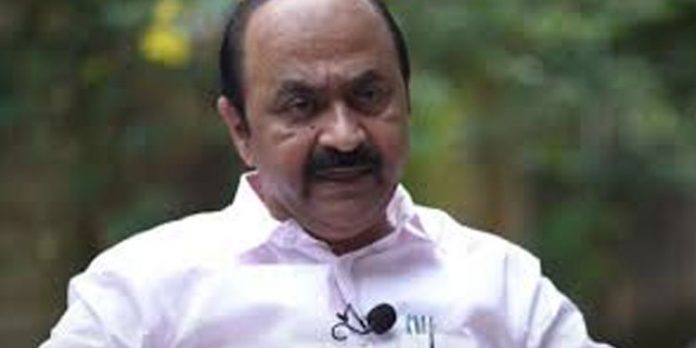 ഗോള്വാള്ക്കര്ക്കെതിരെയുള്ള പരാമര്ശo ; പ്രതിപക്ഷ നേതാവിന് കോടതി നോട്ടീസയച്ചു ഗോള്വാള്ക്കര്ക്കെതിരെയുള്ള പരാമര്ശo ; പ്രതിപക്ഷ നേതാവിന് കോടതി നോട്ടീസയച്ചു