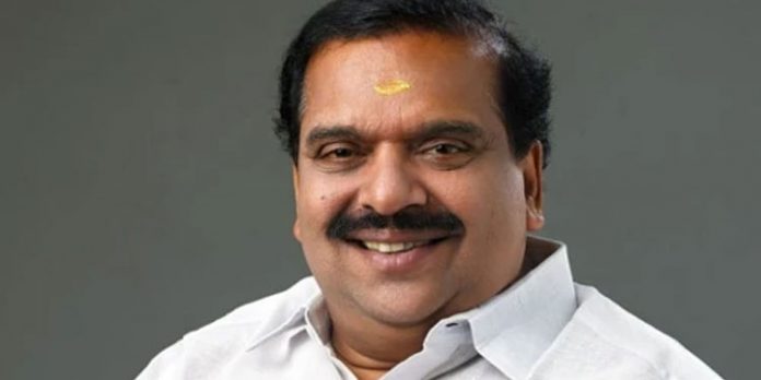 ഇന്ത്യന് ഭരണഘടനയില് തിരുത്തലുകള് വേണമെന്ന പി.കെ കൃഷ്ണദാസിന്റെ പരാമര്ശത്തില് ബി.ജെ.പി കേന്ദ്ര നേതൃത്വം വിശദീകരണം തേടി ഇന്ത്യന് ഭരണഘടനയില് തിരുത്തലുകള് വേണമെന്ന പി.കെ കൃഷ്ണദാസിന്റെ പരാമര്ശത്തില് ബി.ജെ.പി കേന്ദ്ര നേതൃത്വം വിശദീകരണം തേടി
