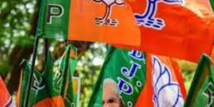 സജി ചെറിയാന്റെ പ്രസംഗം ; മുഴുവൻ വീഡിയോയും കോടതിയിൽ ഹാജരാക്കുമെന്ന് ബിജെപി സജി ചെറിയാന്റെ പ്രസംഗം ; മുഴുവൻ വീഡിയോയും കോടതിയിൽ ഹാജരാക്കുമെന്ന് ബിജെപി