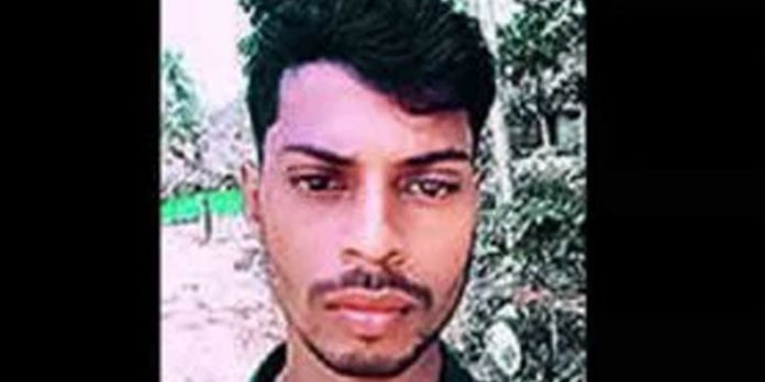 കുളച്ചലില് കടല്ത്തീരത്ത് കണ്ടെത്തിയ യുവാവിന്റെ മൃതദേഹം ആഴിമലയില് കാണാതായ കിരണിന്റേതാണെന്ന് പിതാവ് കുളച്ചലില് കടല്ത്തീരത്ത് കണ്ടെത്തിയ യുവാവിന്റെ മൃതദേഹം ആഴിമലയില് കാണാതായ കിരണിന്റേതാണെന്ന് പിതാവ്