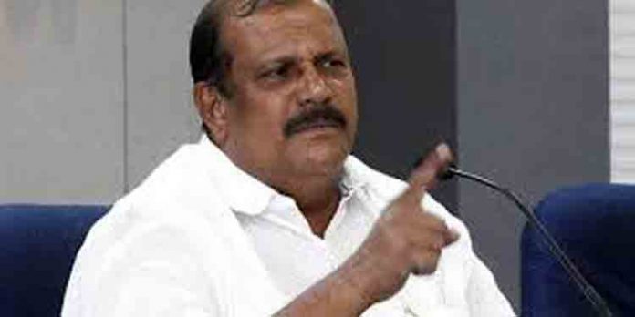 എങ്ങനെ കഴിയുന്നു മണിയാശാനേ നിങ്ങള്ക്ക് ഇങ്ങനെയൊക്കെ പറയാന് ? : പി.സി.ജോര്ജ് എങ്ങനെ കഴിയുന്നു മണിയാശാനേ നിങ്ങള്ക്ക് ഇങ്ങനെയൊക്കെ പറയാന് ? : പി.സി.ജോര്ജ്