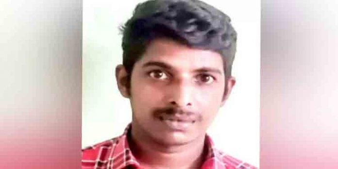 കെ.എസ്.ആര്.ടി.സി വനിത കണ്ടക്ടറെ ആക്രമിക്കുകയും ഡ്യൂട്ടി തടസ്സപ്പെടുത്തുകയും ചെയ്ത യുവാവ് പിടിയില് കെ.എസ്.ആര്.ടി.സി വനിത കണ്ടക്ടറെ ആക്രമിക്കുകയും ഡ്യൂട്ടി തടസ്സപ്പെടുത്തുകയും ചെയ്ത യുവാവ് പിടിയില്