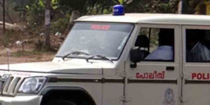 സി.എം.ഒ പോർട്ടലിലെ വ്യാജ പരാതികൾ : അന്വേഷണം ആരംഭിച്ചു സി.എം.ഒ പോർട്ടലിലെ വ്യാജ പരാതികൾ : അന്വേഷണം ആരംഭിച്ചു