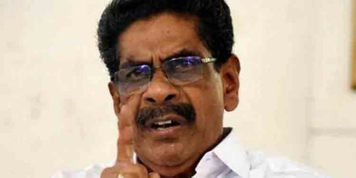 ടി.പി. ചന്ദ്രശേഖരന് വധക്കേസില് നിന്നും വന് സ്രാവുകള് രക്ഷപെടുമെന്ന് മുല്ലപ്പള്ളി രാമചന്ദ്രന് ടി.പി. ചന്ദ്രശേഖരന് വധക്കേസില് നിന്നും വന് സ്രാവുകള് രക്ഷപെടുമെന്ന് മുല്ലപ്പള്ളി രാമചന്ദ്രന്