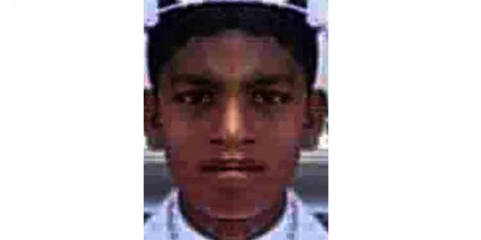 കാറ്റില് തെങ്ങ് ദേഹത്ത് വീണ് വിദ്യാര്ഥി മരിച്ചു കാറ്റില് തെങ്ങ് ദേഹത്ത് വീണ് വിദ്യാര്ഥി മരിച്ചു