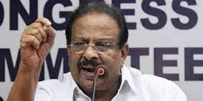 എ കെ ജി സെന്റര് ആക്രമിക്കാന് ആരെയും അയച്ചിട്ടില്ലെന്ന് കെപിസിസി പ്രസിഡന്റ് കെ സുധാകരന് എ കെ ജി സെന്റര് ആക്രമിക്കാന് ആരെയും അയച്ചിട്ടില്ലെന്ന് കെപിസിസി പ്രസിഡന്റ് കെ സുധാകരന്