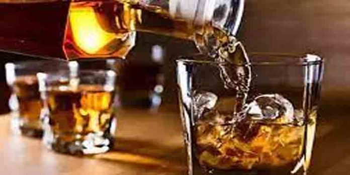 സംസ്ഥാനത്ത് കൂടുതല് മദ്യശാലകള്ക്ക് അനുമതി സംസ്ഥാനത്ത് കൂടുതല് മദ്യശാലകള്ക്ക് അനുമതി
