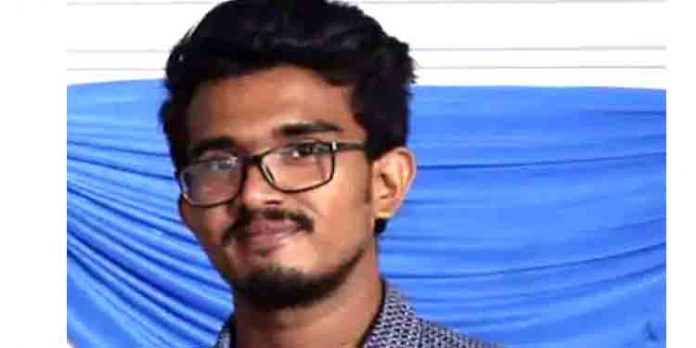 റോഡിലെ കുഴിയില് വീണ് യുവാവിന് ദാരുണാന്ത്യം റോഡിലെ കുഴിയില് വീണ് യുവാവിന് ദാരുണാന്ത്യം