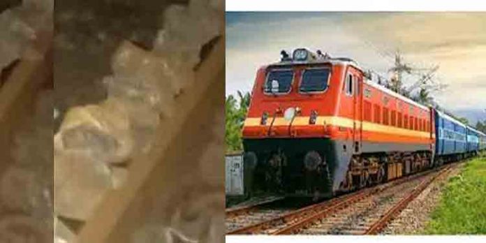 കണ്ണൂരില് ട്രെയിന് അട്ടിമറി ശ്രമമെന്നു സംശയം കണ്ണൂരില് ട്രെയിന് അട്ടിമറി ശ്രമമെന്നു സംശയം