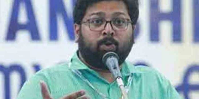വാട്സാപ് ചാറ്റ് വധശ്രമ ഗൂഢാലോചന കേസ് : സര്ക്കാര് വാദത്തിനു തിരിച്ചടി വാട്സാപ് ചാറ്റ് വധശ്രമ ഗൂഢാലോചന കേസ് : സര്ക്കാര് വാദത്തിനു തിരിച്ചടി