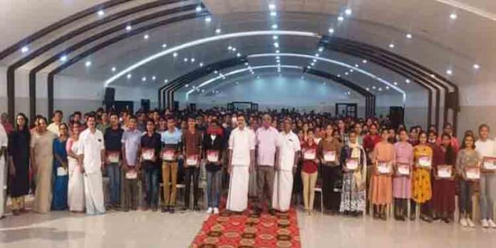 ഉന്നത വിദ്യാഭ്യാസ സ്ഥാപനങ്ങൾ കോട്ടയo ജില്ലയുടെ വിദ്യാഭ്യാസ ഭൂപടത്തിൽ മാറ്റങ്ങൾ വരുത്തി : അലക്സാണ്ടർ ജേക്കബ് ഉന്നത വിദ്യാഭ്യാസ സ്ഥാപനങ്ങൾ കോട്ടയo ജില്ലയുടെ വിദ്യാഭ്യാസ ഭൂപടത്തിൽ മാറ്റങ്ങൾ വരുത്തി : അലക്സാണ്ടർ ജേക്കബ്