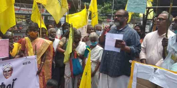 ചെങ്ങറ സമരഭൂമി വാസികൾക്ക് പട്ടയം അനുവദിക്കണം : സി പി ജോൺ ചെങ്ങറ സമരഭൂമി വാസികൾക്ക് പട്ടയം അനുവദിക്കണം : സി പി ജോൺ