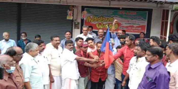 വിവിധ യുവജന സംഘടനകളില് നിന്നും രാജി വെച്ച് എ.ഐ.വൈ.എഫിലേയ്ക്കു വന്നവര്ക്ക് സ്വീകരണം നല്കി വിവിധ യുവജന സംഘടനകളില് നിന്നും രാജി വെച്ച് എ.ഐ.വൈ.എഫിലേയ്ക്കു വന്നവര്ക്ക് സ്വീകരണം നല്കി