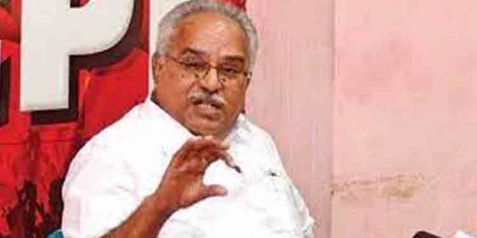 നേട്ടങ്ങള് വരുമ്പോള് കൈനീട്ടുകയും കോട്ടം വരുമ്പോള് ഞങ്ങള്ക്ക് ഉത്തരവാദിത്വമില്ലാതെ പറയുകയും ചെയ്യുന്ന വിലകുറഞ്ഞ രാഷ്ട്രീയമല്ല സിപിഐയുടേത് : കാനം രാജേന്ദ്രന് നേട്ടങ്ങള് വരുമ്പോള് കൈനീട്ടുകയും കോട്ടം വരുമ്പോള് ഞങ്ങള്ക്ക് ഉത്തരവാദിത്വമില്ലാതെ പറയുകയും ചെയ്യുന്ന വിലകുറഞ്ഞ രാഷ്ട്രീയമല്ല സിപിഐയുടേത് : കാനം രാജേന്ദ്രന്