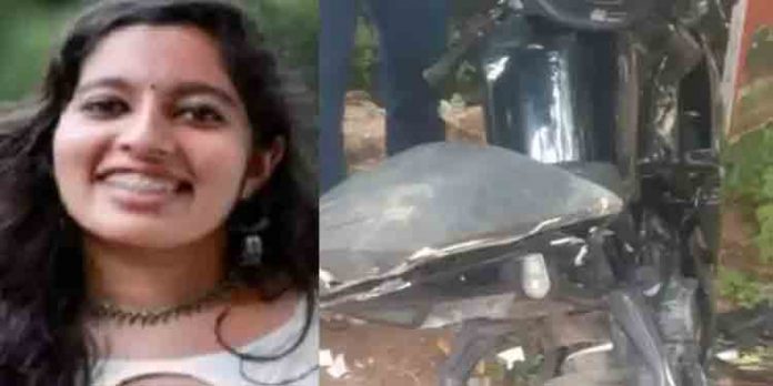 ബൈക്ക് തെന്നിവീണുണ്ടായ അപകടത്തില് വിദ്യാര്ത്ഥിനിക്ക് ദാരുണാന്ത്യം ബൈക്ക് തെന്നിവീണുണ്ടായ അപകടത്തില് വിദ്യാര്ത്ഥിനിക്ക് ദാരുണാന്ത്യം
