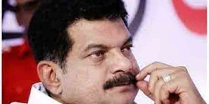 ചിതയിലേക്കെടുക്കാന് വെച്ചിരിക്കുന്ന ഡെഡ് ബോഡിയാണ് ഇന്നത്തെ കോണ്ഗ്രസ് : പി വി അന്വര് ചിതയിലേക്കെടുക്കാന് വെച്ചിരിക്കുന്ന ഡെഡ് ബോഡിയാണ് ഇന്നത്തെ കോണ്ഗ്രസ് : പി വി അന്വര്