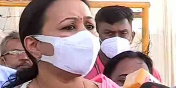 ‘കുരങ്ങ് വസൂരിയില് നേരിയ ആശ്വാസം’ : സമ്പർക്കപ്പട്ടികയിലുള്ള എല്ലാവരുടെയും സാമ്പിളുകൾ നെഗറ്റീവ് ‘കുരങ്ങ് വസൂരിയില് നേരിയ ആശ്വാസം’ : സമ്പർക്കപ്പട്ടികയിലുള്ള എല്ലാവരുടെയും സാമ്പിളുകൾ നെഗറ്റീവ്