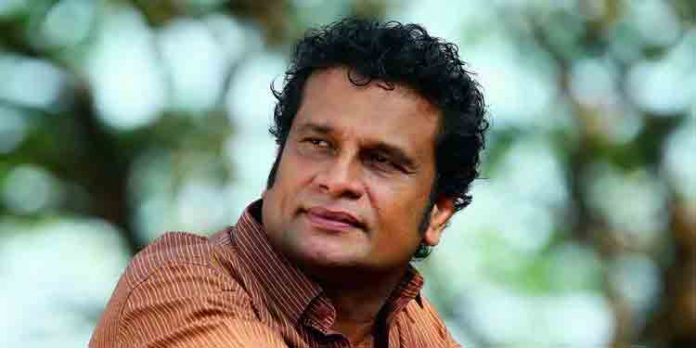 മുര്മുവിനെയും നഞ്ചിയമ്മയെയും അംഗീകരിക്കാത്ത ഇടതുപക്ഷ സവര്ണ ബുദ്ധിജീവികളെ കാണാതെ പോകരുത് : ഹരീഷ് പേരടി മുര്മുവിനെയും നഞ്ചിയമ്മയെയും അംഗീകരിക്കാത്ത ഇടതുപക്ഷ സവര്ണ ബുദ്ധിജീവികളെ കാണാതെ പോകരുത് : ഹരീഷ് പേരടി