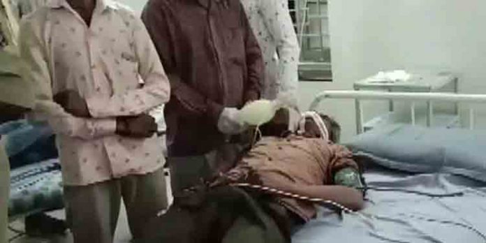 ഗുജറാത്തിലെ വിഷമദ്യ ദുരന്തം ; 24 പേര് മരിച്ചതായി റിപ്പോര്ട്ടുകള് ഗുജറാത്തിലെ വിഷമദ്യ ദുരന്തം ; 24 പേര് മരിച്ചതായി റിപ്പോര്ട്ടുകള്