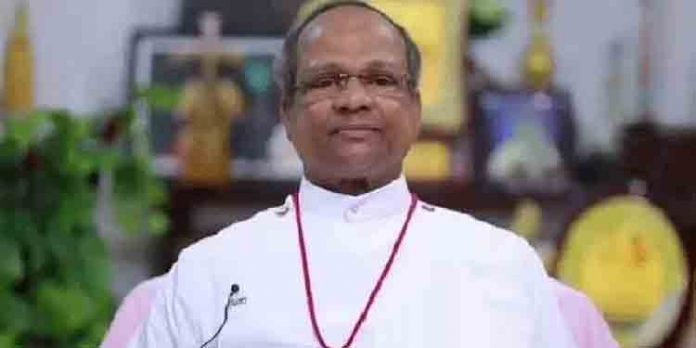 സാമ്പത്തിക ക്രമക്കേട് കേസില് ധര്മരാജ് റസാലം കൊച്ചിയിലെ ഇഡി ഓഫീസില് ഹാജരായി സാമ്പത്തിക ക്രമക്കേട് കേസില് ധര്മരാജ് റസാലം കൊച്ചിയിലെ ഇഡി ഓഫീസില് ഹാജരായി