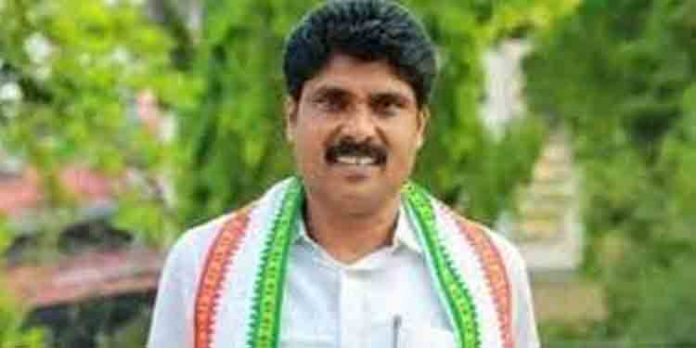 ഇ ഡി യുടെ പ്രതികാര രാഷ്ട്രീയത്തിനെതിരെ കോണ്ഗ്രസ് ശക്തമായി പ്രതിഷേധിക്കും : ടി സിദ്ദിഖ് എംഎല്എ ഇ ഡി യുടെ പ്രതികാര രാഷ്ട്രീയത്തിനെതിരെ കോണ്ഗ്രസ് ശക്തമായി പ്രതിഷേധിക്കും : ടി സിദ്ദിഖ് എംഎല്എ