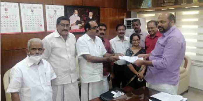 തിരുവല്ല കുടുംബകോടതി മാറ്റി സ്ഥാപിക്കുന്നത് സംബന്ധിച്ച് നിവേദനം നൽകി തിരുവല്ല കുടുംബകോടതി മാറ്റി സ്ഥാപിക്കുന്നത് സംബന്ധിച്ച് നിവേദനം നൽകി