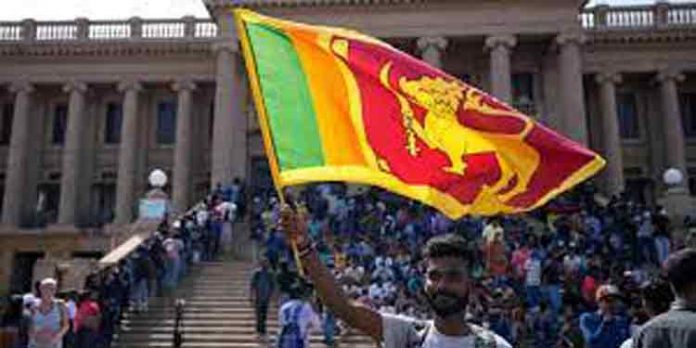 ചൈനയ്ക്ക് മുന്നില് സഹായത്തിനായി ശ്രീലങ്ക ചൈനയ്ക്ക് മുന്നില് സഹായത്തിനായി ശ്രീലങ്ക