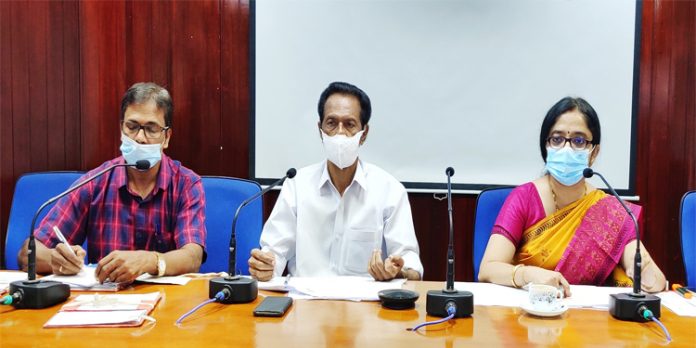 എല്ലാ പഞ്ചായത്തുകളിലും ജനജാഗ്രതാ സമിതികള് രൂപീകരിക്കണം : ജില്ലാ പഞ്ചായത്ത് പ്രസിഡന്റ് എല്ലാ പഞ്ചായത്തുകളിലും ജനജാഗ്രതാ സമിതികള് രൂപീകരിക്കണം : ജില്ലാ പഞ്ചായത്ത് പ്രസിഡന്റ്